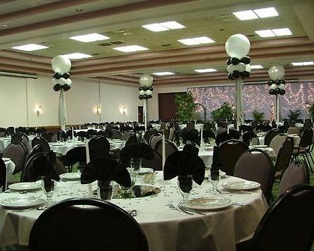 Rodeway Inn Cadillac Restoran fotoğraf